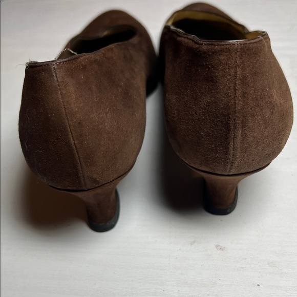 Gucci Women's Dark Brown Suede Flats - Picture 3 of 5